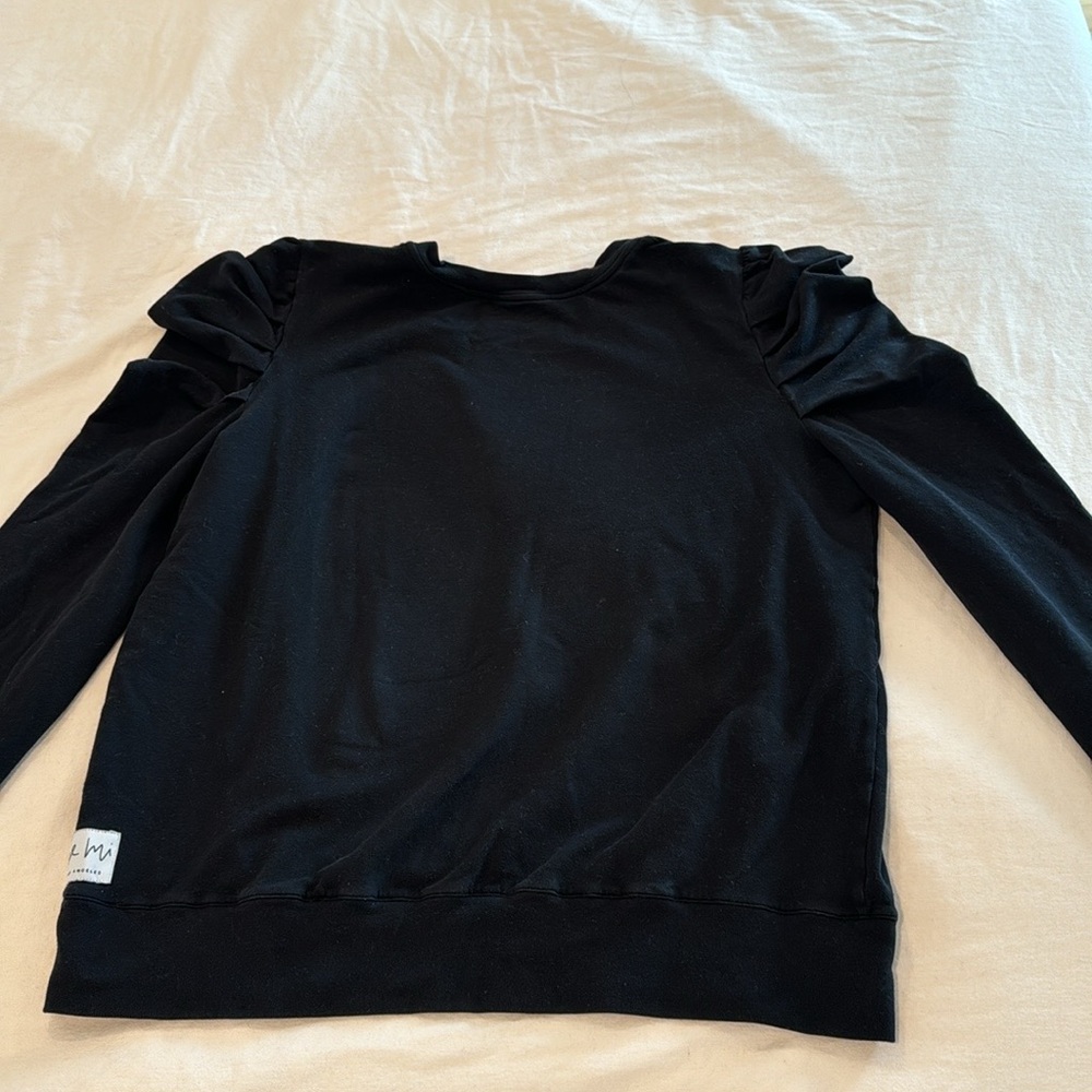 Bemi Los Angeles Organic Jolie Top Black princess sleeve black sweatshirt